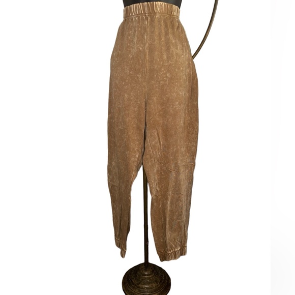 Plus Size Mineral Wash Jogging Sweat Pants- Size 2X Dark Camel - Picture 4 of 6